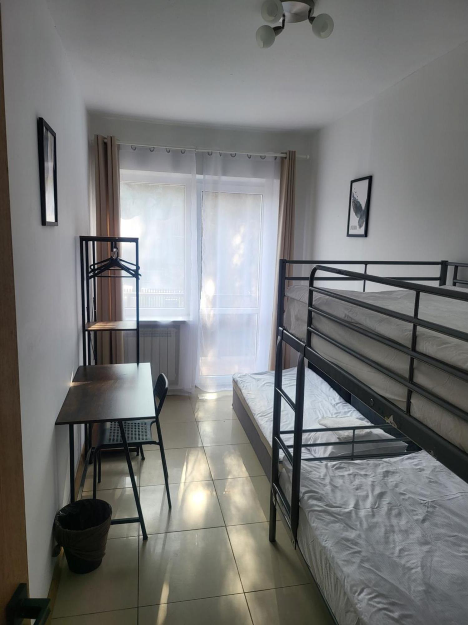 Rooms4Rest Popularna - Private Rooms For Tourists - Atr Consulting Sp, Z O,O, วอร์ซอ ภายนอก รูปภาพ