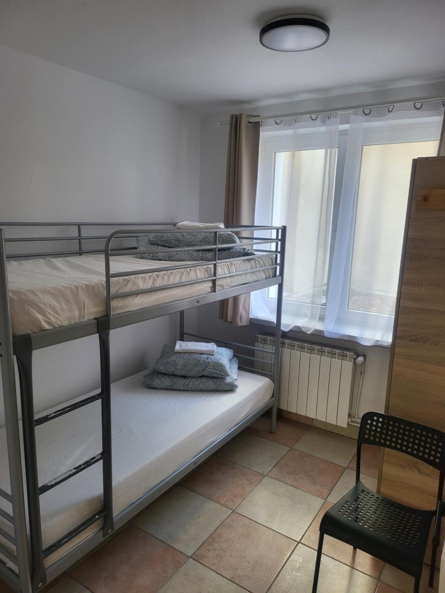 Rooms4Rest Popularna - Private Rooms For Tourists - Atr Consulting Sp, Z O,O, วอร์ซอ ภายนอก รูปภาพ