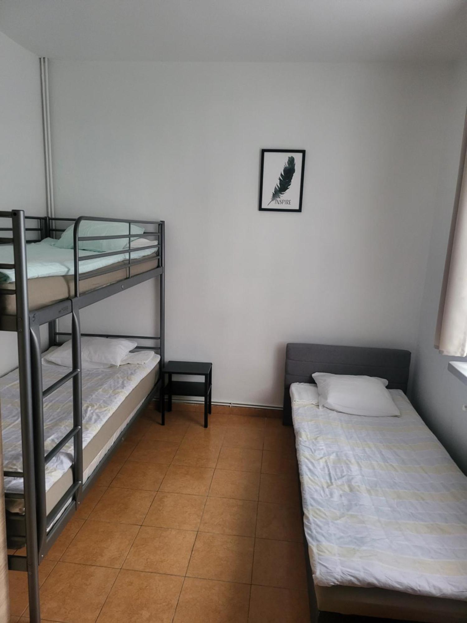 Rooms4Rest Popularna - Private Rooms For Tourists - Atr Consulting Sp, Z O,O, วอร์ซอ ภายนอก รูปภาพ