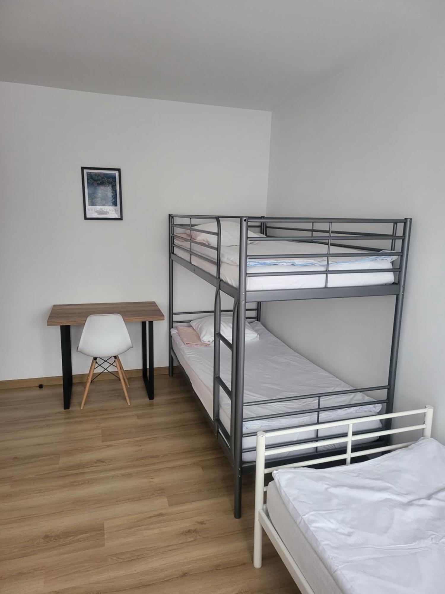 Rooms4Rest Popularna - Private Rooms For Tourists - Atr Consulting Sp, Z O,O, วอร์ซอ ภายนอก รูปภาพ