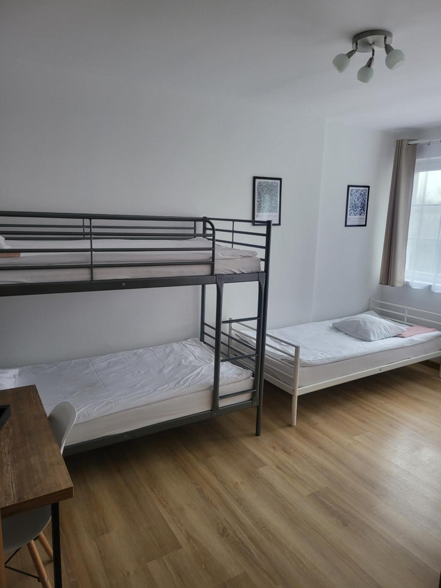 Rooms4Rest Popularna - Private Rooms For Tourists - Atr Consulting Sp, Z O,O, วอร์ซอ ภายนอก รูปภาพ