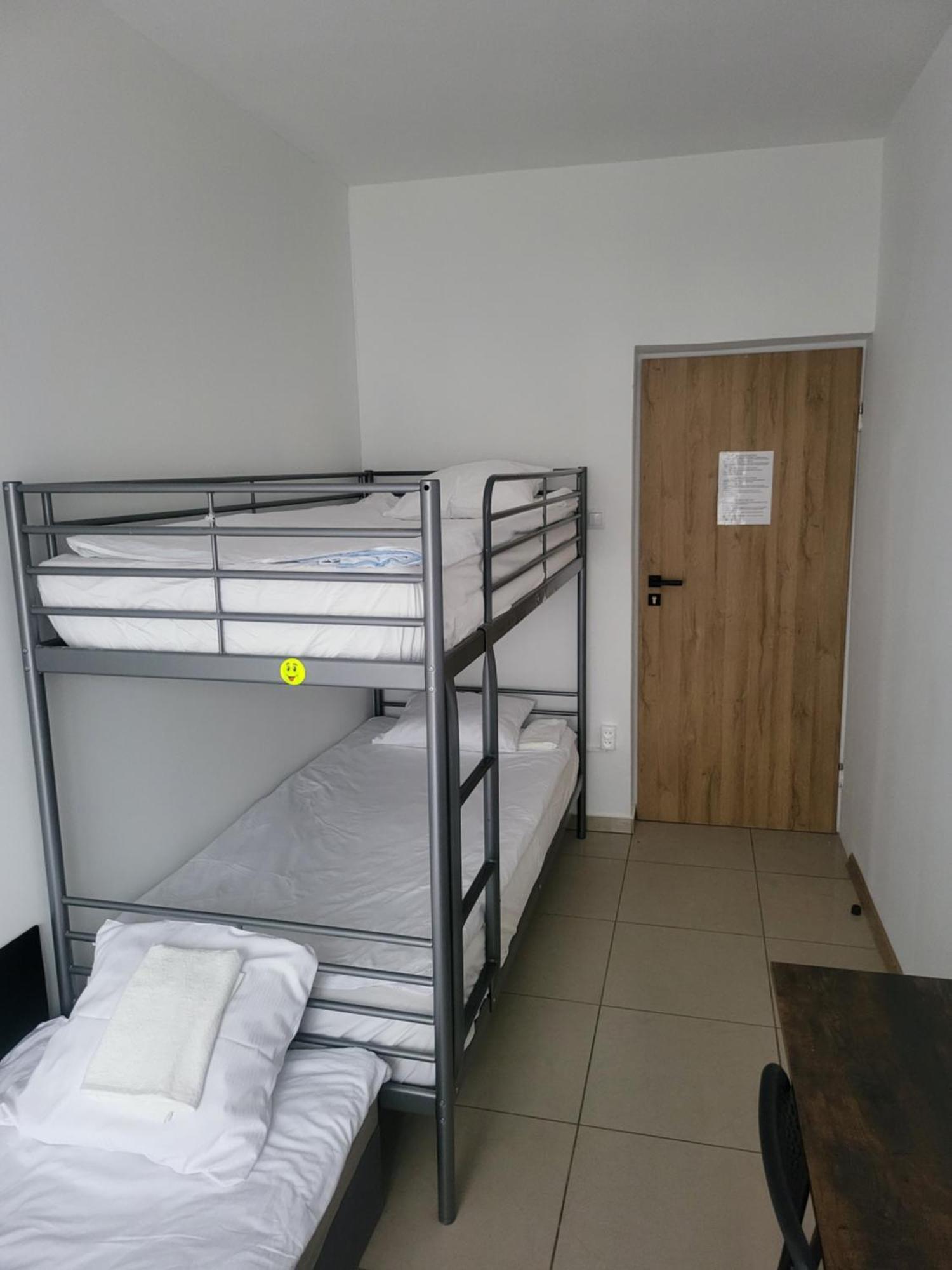 Rooms4Rest Popularna - Private Rooms For Tourists - Atr Consulting Sp, Z O,O, วอร์ซอ ภายนอก รูปภาพ